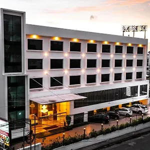 https://kkm-international.kerala-hotels.net